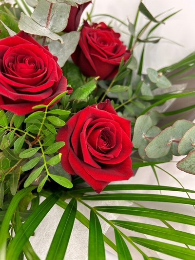 Queen of Hearts Bouquet – buy online or call 01253 730974